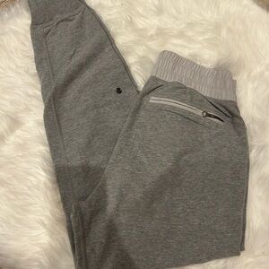 Rare Vintage Lululemon Grey Joggers Size 4!